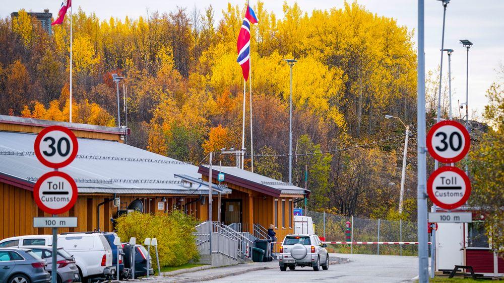 Russeren som ble stanset på grenseovergangen mellom Russland og Norge ved Storskog i Finnmark, er i Indre- og Østre-Finnmark tingrett varetektsfengslet i to uker.