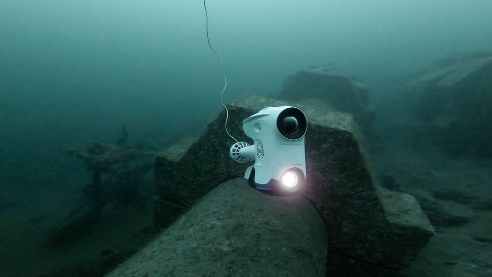 Blueye Robotics nye proffmodell kan dykke ned til 1000 fot (mer enn 300 meter) og har bevegelig kamera og bedre lys.