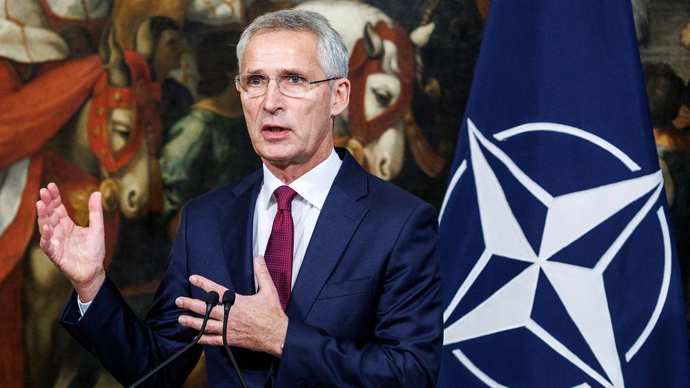 Nato-sjef Jens Stoltenberg har kalt inn til krisemøte i Nato onsdag.