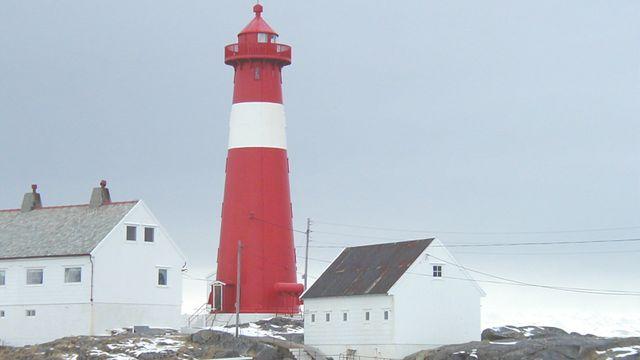 Power Coat «3 in 1» er malingen som brukes på fyrtårn langs hele norskekysten